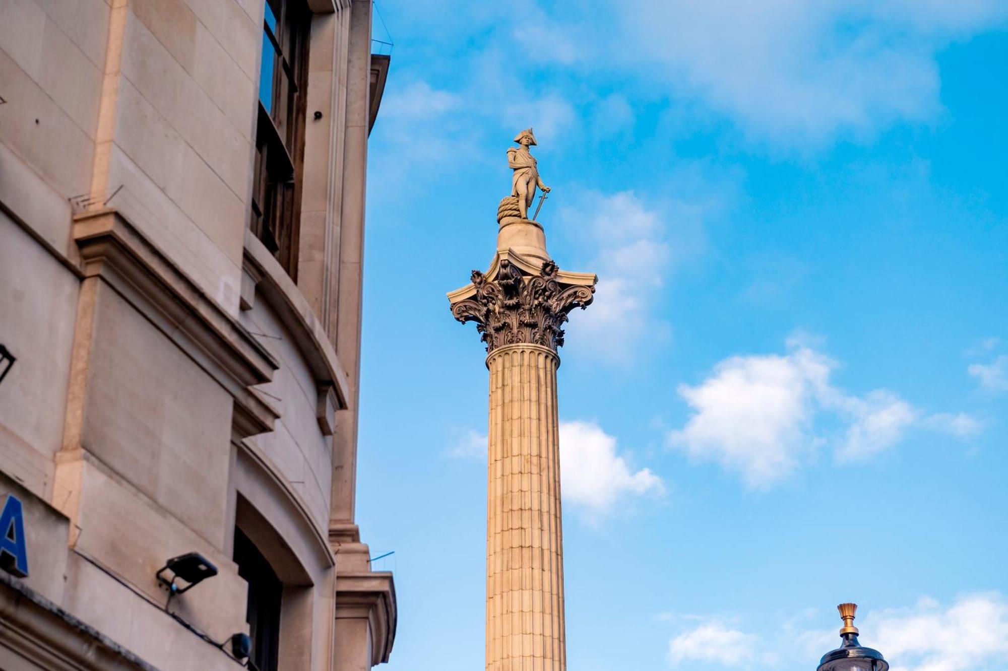 Welcome London - Trafalgar Square Екстериор снимка